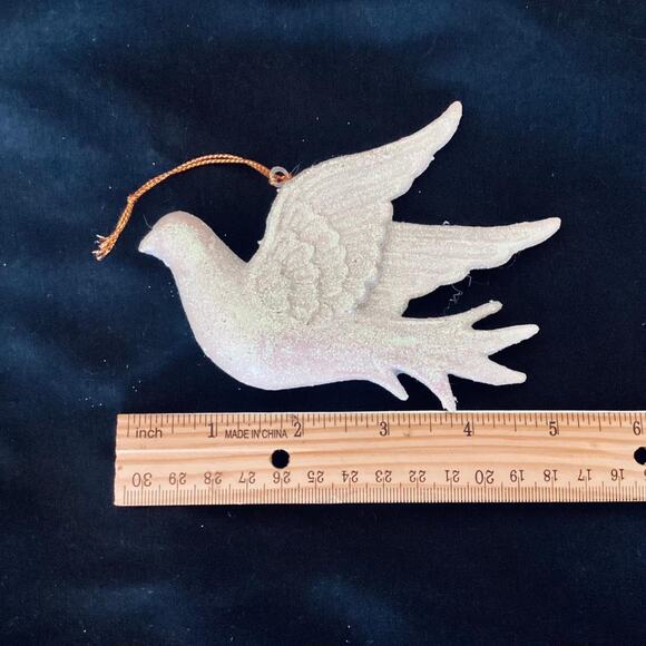 Pigeon Christmas Ornament - Picture 3 of 3